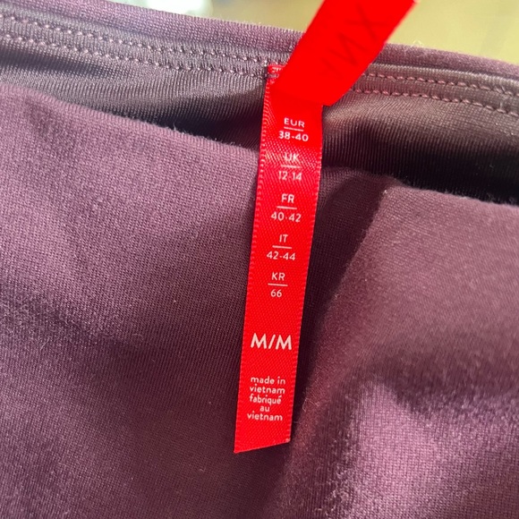 SPANX Pants - Picture 5 of 5